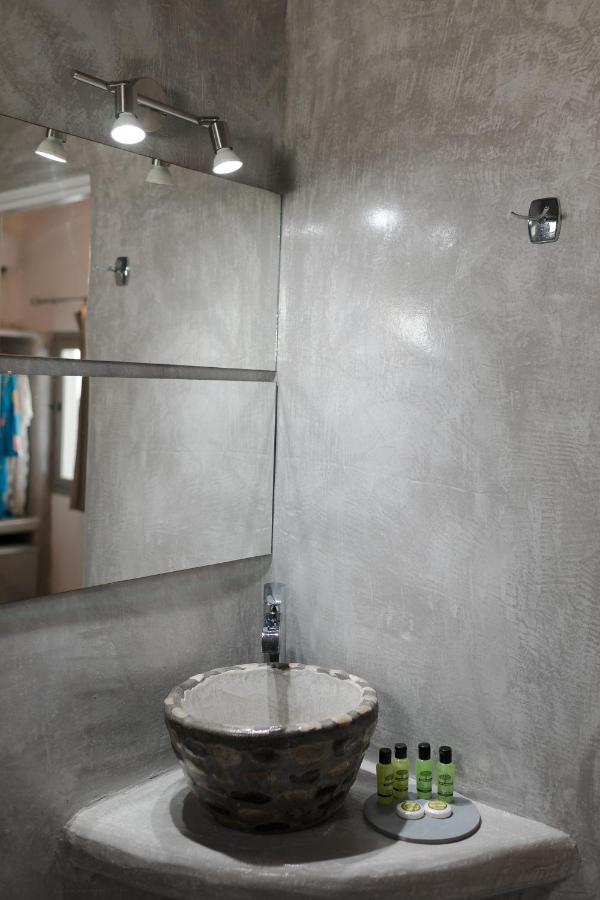 Aktis Suites Тира Экстерьер фото